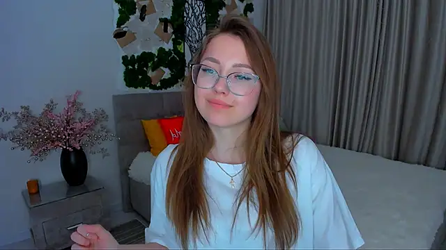 Snapshot of SereneFlame chatting on March 17, 9:45 pm SereneFlame online show from March 17, 9:45 pm