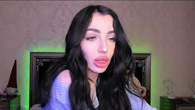 NancyLovee  online show from March 20, 9:46 pm