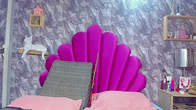 EMMAPARISS online show from September 29, 12:32 pm