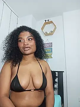 gianna smith online show from July 18, 10:46 pm