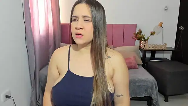 EmmyGray online show from November 29, 7:28 pm