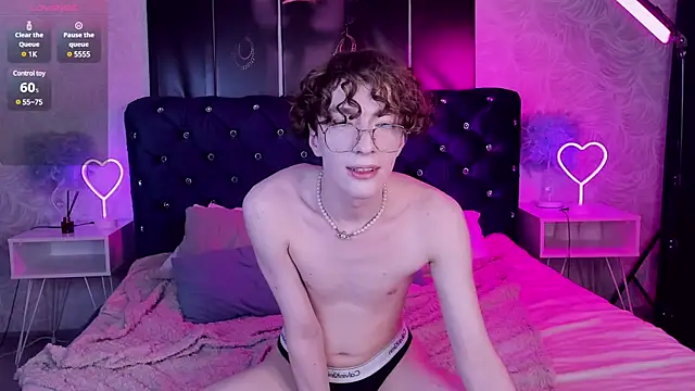 TrevorBenson online show from January 30, 7:04 pm