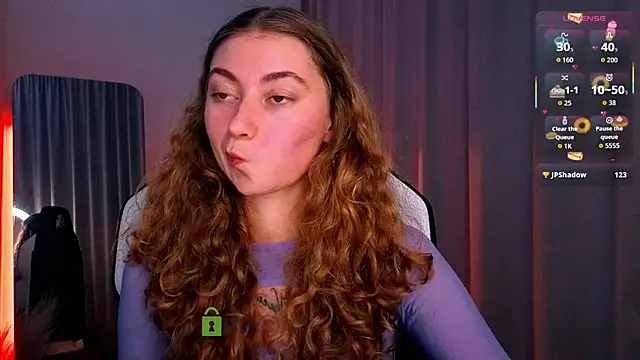 lady curls online show from October 22, 9:47 pm