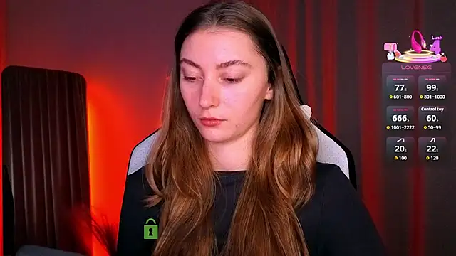 Snapshot of lady_curls chatting on February 17, 11:11 pm lady curls online show from February 17, 11:11 pm