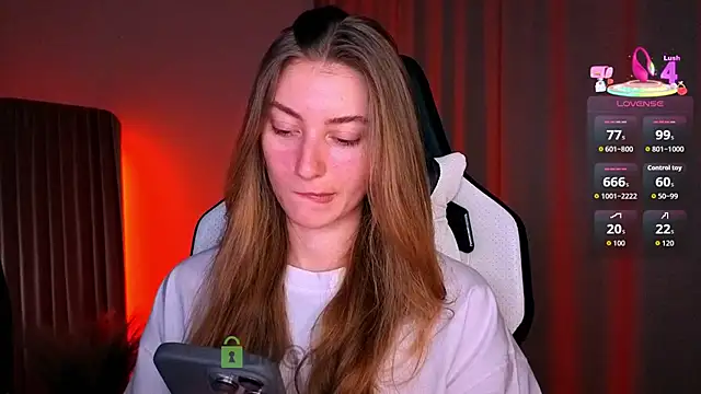 Snapshot of lady_curls chatting on February 19, 12:06 am lady curls online show from February 19, 12:06 am