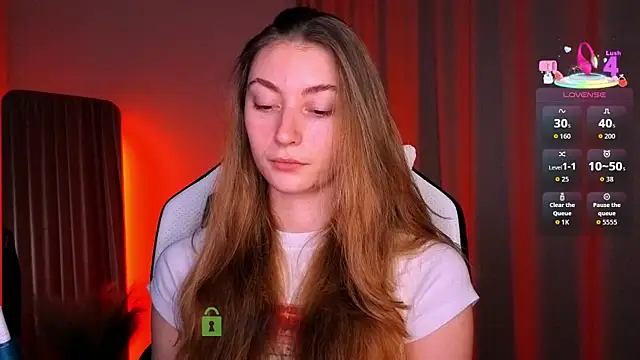 Snapshot of lady_curls chatting on February 21, 11:17 pm lady curls online show from February 21, 11:17 pm