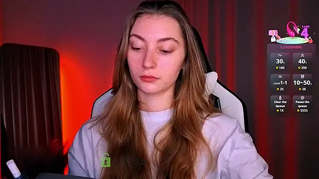 Snapshot of lady_curls chatting on February 23, 9:56 pm lady curls online show from February 23, 9:56 pm