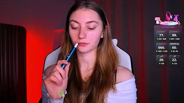 Snapshot of lady_curls chatting on March 3, 10:48 pm lady curls online show from March 3, 10:48 pm