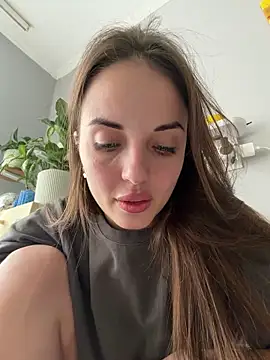 Snapshot of AmiLavs chatting on March 5, 11:06 am AmiLavs online show from March 5, 11:06 am