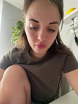 Snapshot of AmiLavs chatting on March 23, 9:57 am AmiLavs online show from March 23, 9:57 am