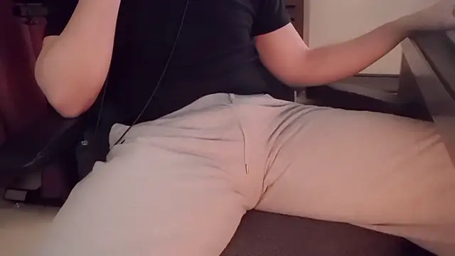 meow199410 online show from June 18, 3:38 pm