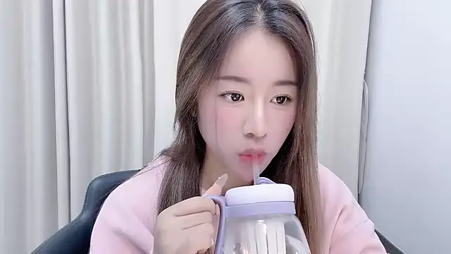 chloe-01 online show from January 11, 12:29 pm