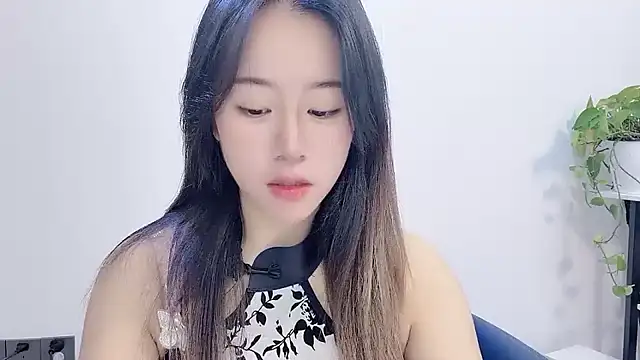 chloe-01 online show from February 10, 4:49 am