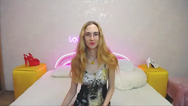 KlaryBrait online show from January 26, 4:30 pm