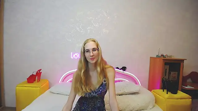 KlaryBrait online show from March 20, 6:20 pm