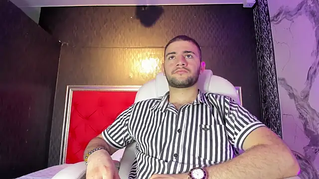 MaximusDick1  online show from December 9, 12:19 pm