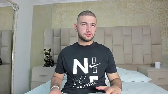 MaximusDick1  online show from October 9, 3:15 am