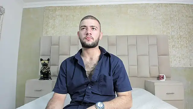 MaximusDick1  online show from October 31, 3:40 am