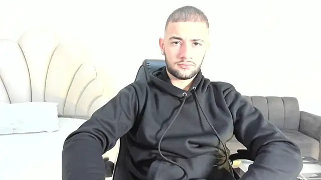 MaximusDick1  online show from July 8, 11:37 am