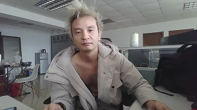 Snapshot of clisssx chatting on December 22, 3:55 am clisssx online show from December 22, 3:55 am