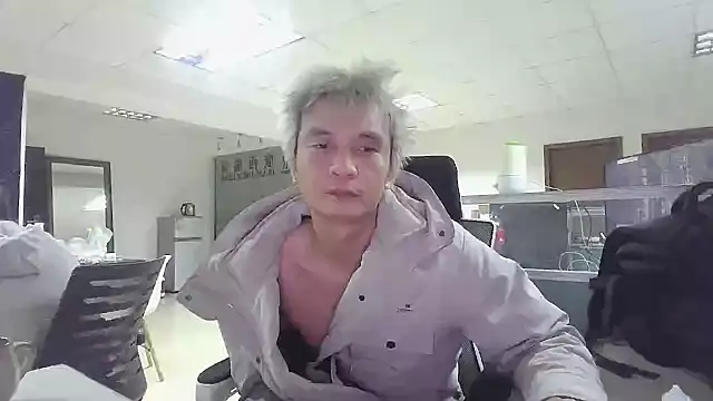 Snapshot of clisssx chatting on December 22, 10:28 am clisssx online show from December 22, 10:28 am