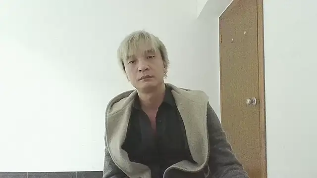 Snapshot of clisssx chatting on December 29, 11:50 am clisssx online show from December 29, 11:50 am