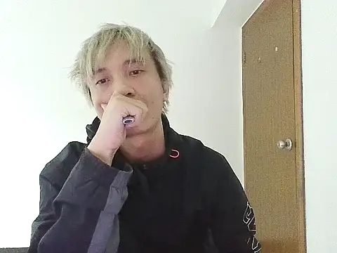 Snapshot of clisssx chatting on January 3, 3:44 pm clisssx online show from January 3, 3:44 pm