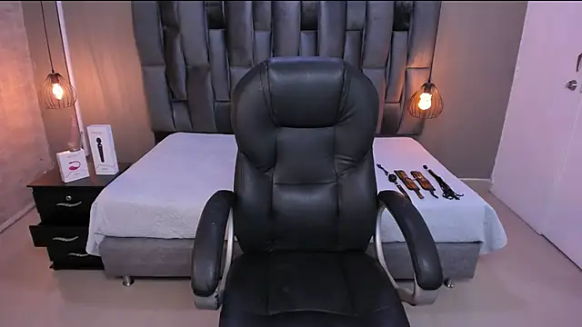 Lorena Vieira  online show from January 22, 7:34 pm