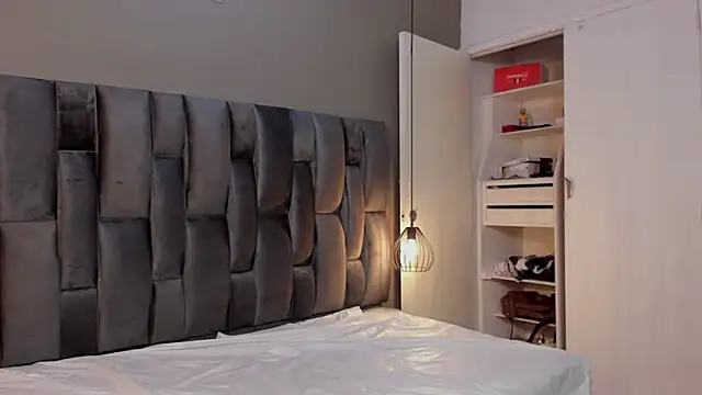 Lorena Vieira  online show from February 8, 2:47 am