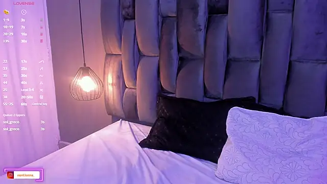 Lorena Vieira  online show from February 28, 12:10 am