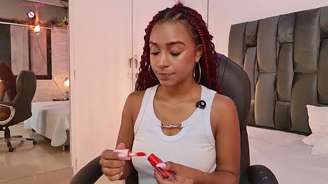 Lorena Vieira  online show from September 23, 6:44 pm