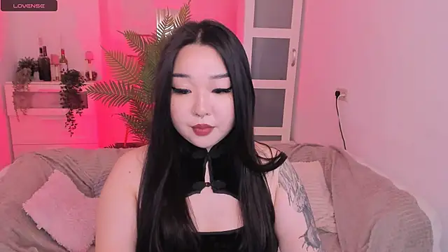 mei honey  online show from October 10, 9:47 pm