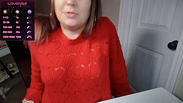 Snapshot of Brooklyn_Bee chatting on January 1, 1:58 am Brooklyn Bee online show from January 1, 1:58 am