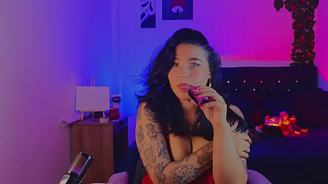 Pauilina online show from March 26, 4:23 pm