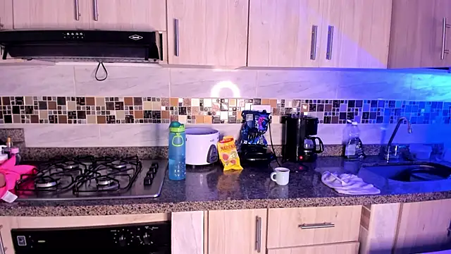 Snapshot of BRITHANY_SPARK chatting on February 22, 10:52 pm BRITHANY SPARK online show from February 22, 10:52 pm