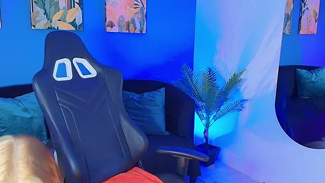 Snapshot of BRITHANY_SPARK chatting on October 1, 3:23 am BRITHANY SPARK online show from October 1, 3:23 am