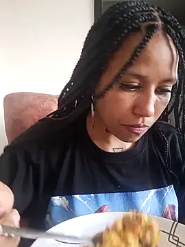 Snapshot of devi_black13_ chatting on February 18, 7:54 pm devi black13 online show from February 18, 7:54 pm