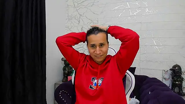 Snapshot of Im_Milan_Rs chatting on February 18, 9:43 am Im Milan Rs online show from February 18, 9:43 am