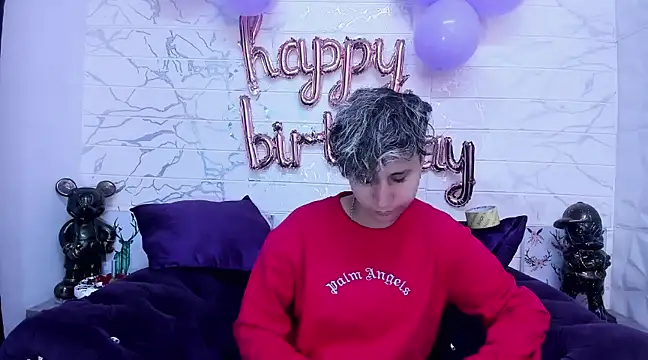 Snapshot of Im_Milan_Rs chatting on March 11, 3:05 am Im Milan Rs online show from March 11, 3:05 am