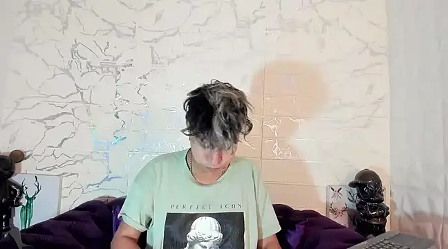 Snapshot of Im_Milan_Rs chatting on March 14, 1:59 am Im Milan Rs online show from March 14, 1:59 am