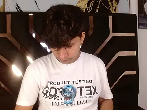 Snapshot of Im_Milan_Rs chatting on September 20, 3:29 am Im Milan Rs online show from September 20, 3:29 am