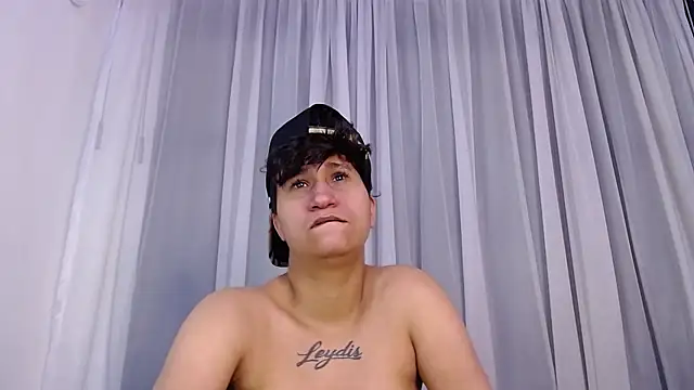 Snapshot of Im_Milan_Rs chatting on October 1, 3:23 am Im Milan Rs online show from October 1, 3:23 am