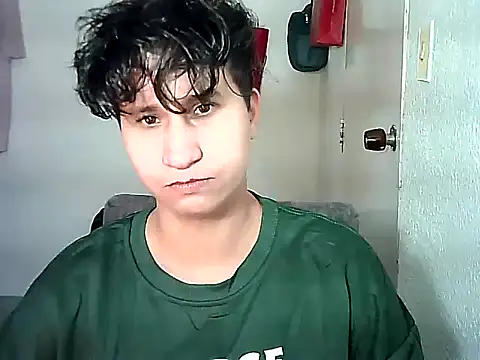 Snapshot of Im_Milan_Rs chatting on November 20, 2:56 am Im Milan Rs online show from November 20, 2:56 am