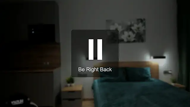Snapshot of chloewallace chatting on December 12, 1:21 am chloewallace online show from December 12, 1:21 am