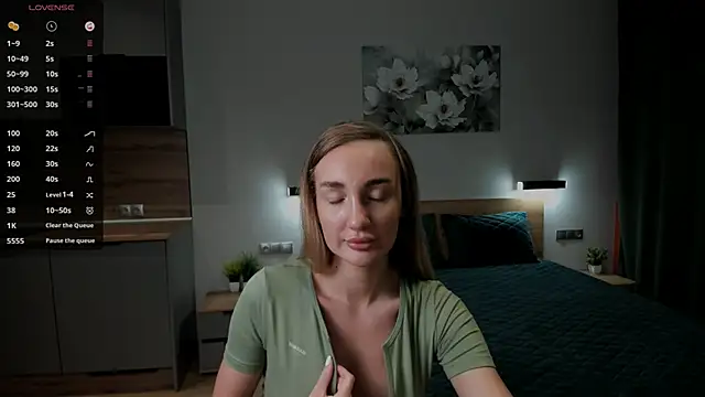 Snapshot of chloewallace chatting on March 18, 8:26 pm chloewallace online show from March 18, 8:26 pm