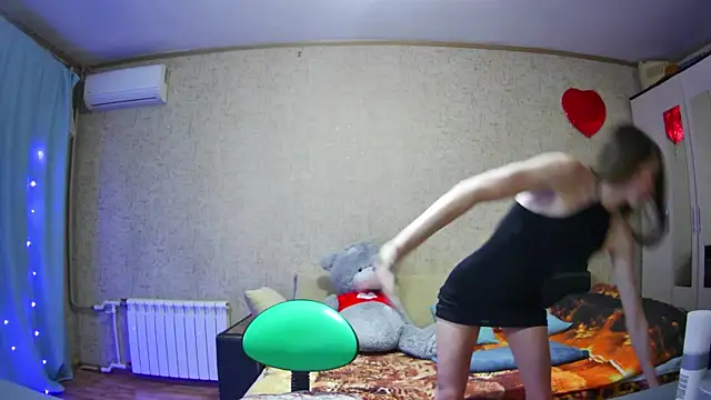 --Model--2 online show from December 5, 1:17 pm
