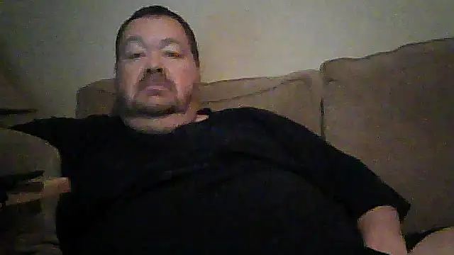 Snapshot of hitman_35 chatting on March 2, 7:15 am hitman 35 online show from March 2, 7:15 am