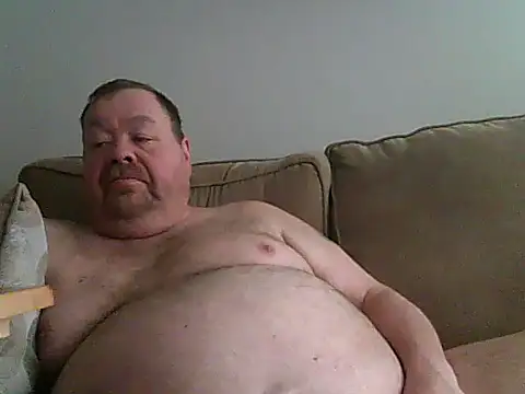 Snapshot of hitman_35 chatting on April 8, 10:21 pm hitman 35 online show from April 8, 10:21 pm