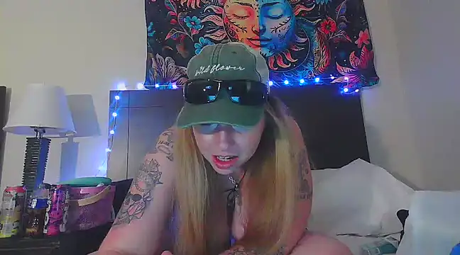 Wonder Lust27 online show from March 12, 2:30 am