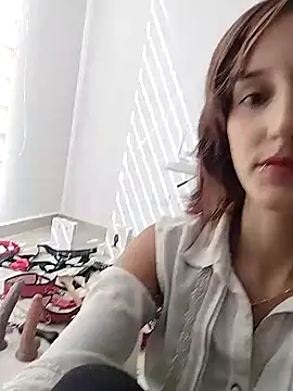 Ambar Roux  online show from November 10, 1:43 pm